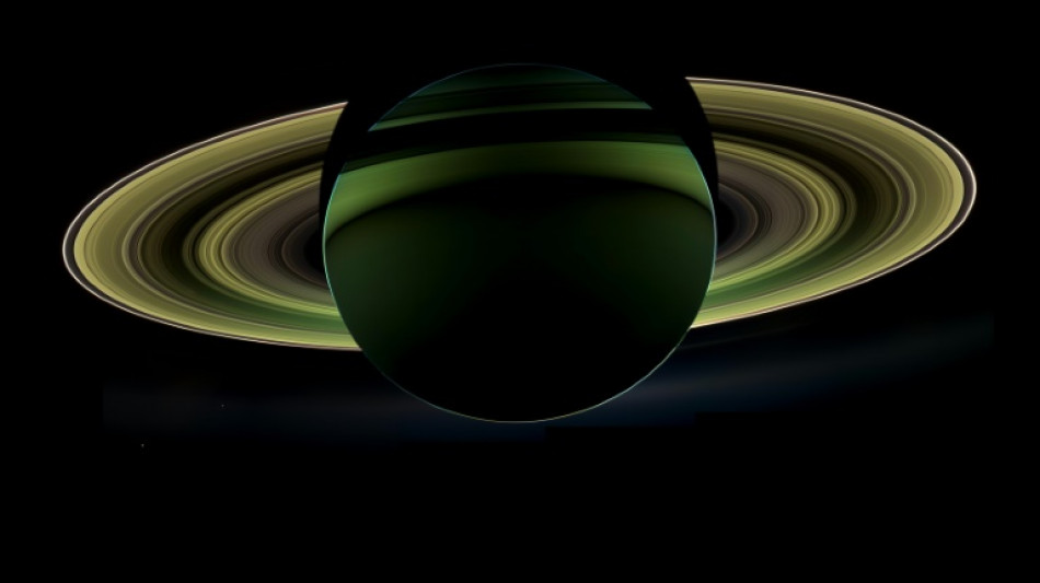 Los anillos de Saturno quiz&aacute;s no son tan j&oacute;venes como se pensaba