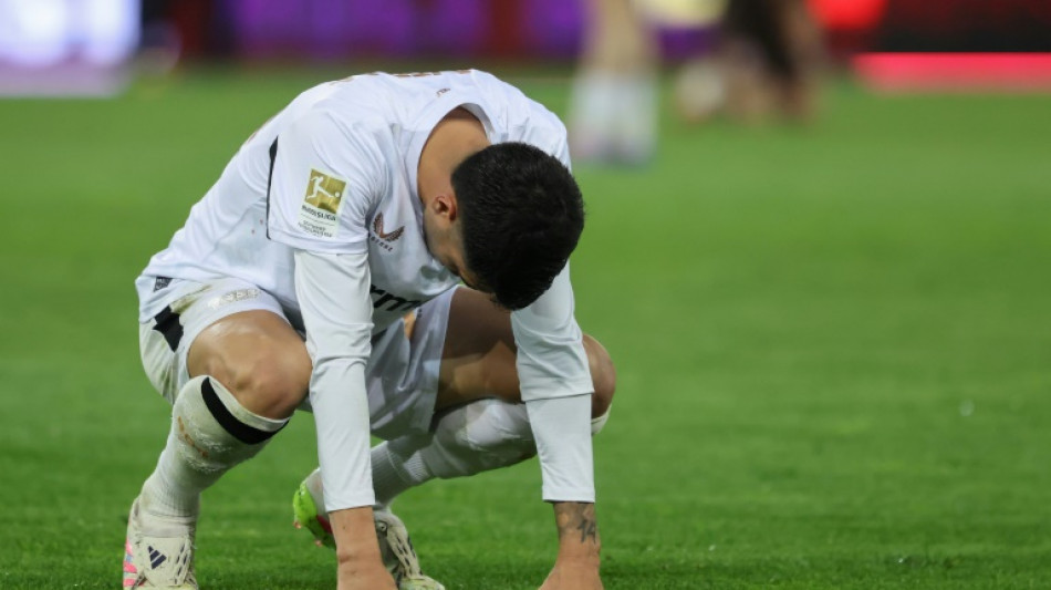 Leverkusen empata com St Pauli (1-1) e praticamente d&aacute; adeus ao t&iacute;tulo do Alem&atilde;o