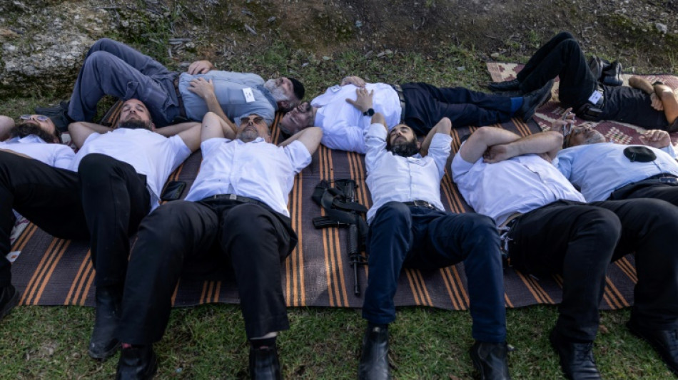 En Isra&euml;l, des volontaires du 7-Octobre pansent leurs bleus &agrave; l'&acirc;me