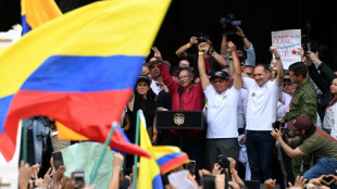 Petro prop&otilde;e coletar 2 milh&otilde;es de assinaturas para impulsionar constituinte