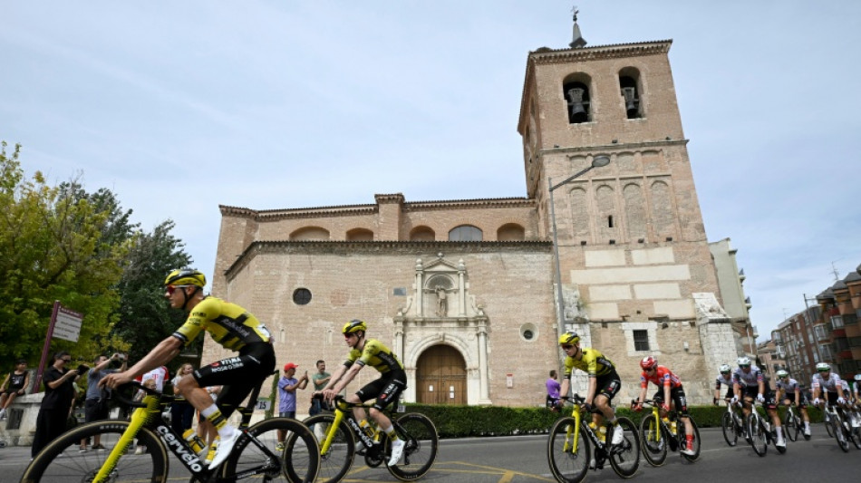 Philipsen wins sprint for Vuelta treble