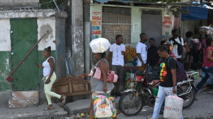 Milhares de pessoas fogem da viol&ecirc;ncia na capital do Haiti