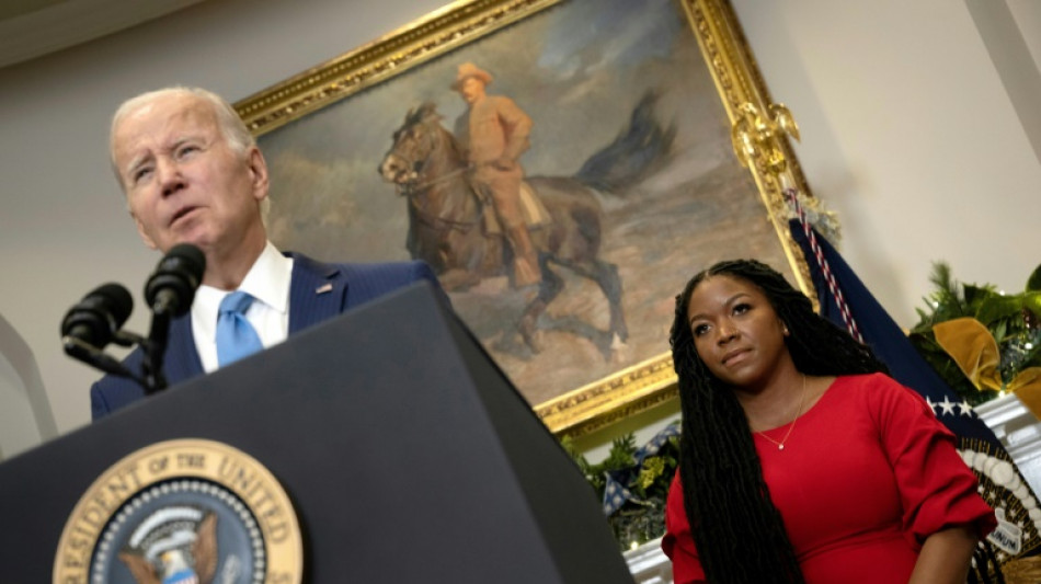 La basketteuse Brittney Griner lib&eacute;r&eacute;e dans un &eacute;change de prisonniers entre Moscou et Washington