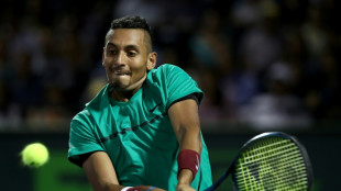 Nick Kyrgios volta aos treinos ap&oacute;s longa aus&ecirc;ncia por les&atilde;o