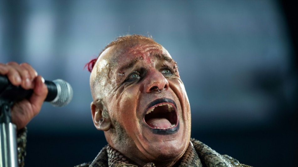 Vocalista do grupo alem&atilde;o Rammstein &eacute; acusado de agress&atilde;o sexual