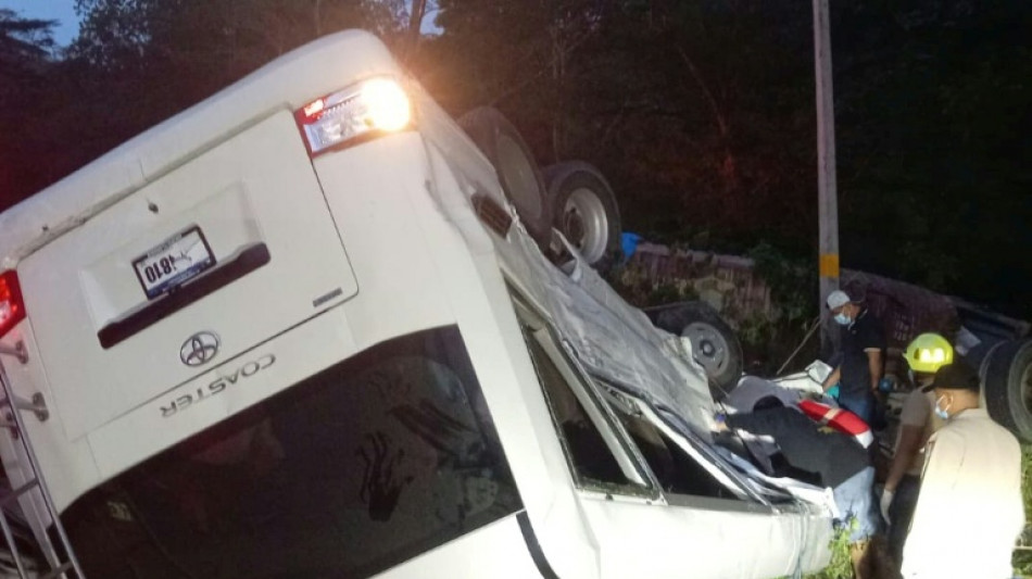 Al menos ocho muertos deja un accidente de tr&aacute;nsito en Honduras