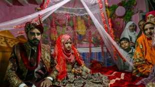 Rien n'arr&ecirc;te les mariages au Cachemire pakistanais, pas m&ecirc;me les tensions avec l'Inde