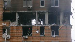 Kiev, 'raid russo contro grattacielo a Dnipro, ci sono feriti'