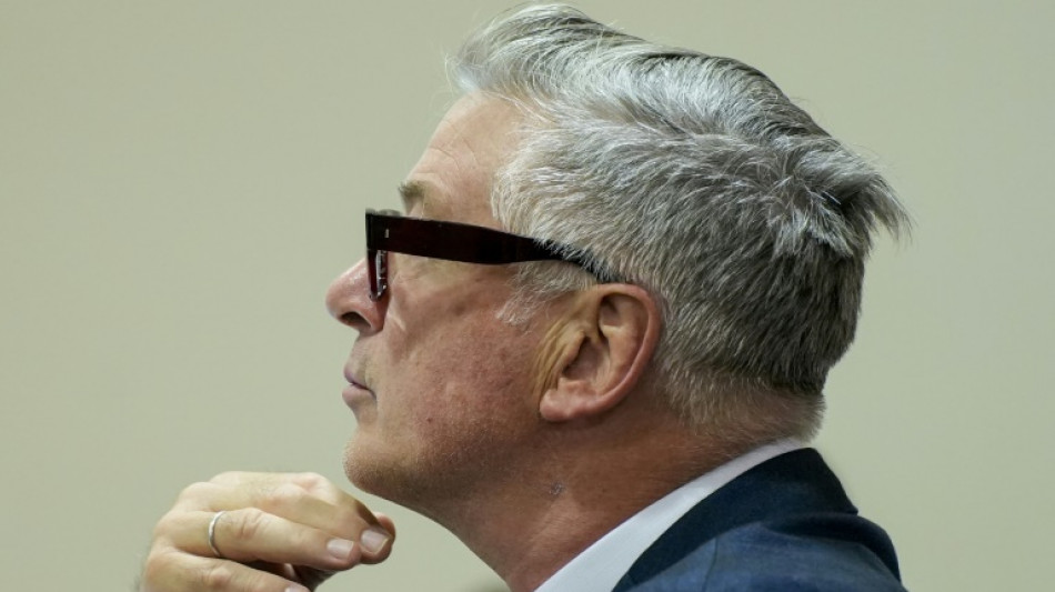 Des projectiles bien r&eacute;els sur le tournage de "Rust", d'apr&egrave;s une polici&egrave;re au proc&egrave;s de Baldwin