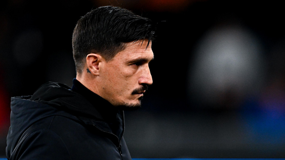 Calcio: Cagliari a Roma senza Mina, Pisacane 'dobbiamo avere sempre fame'