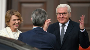 Steinmeier w&uuml;rdigt Beteiligte der friedlichen Revolution in der DDR
