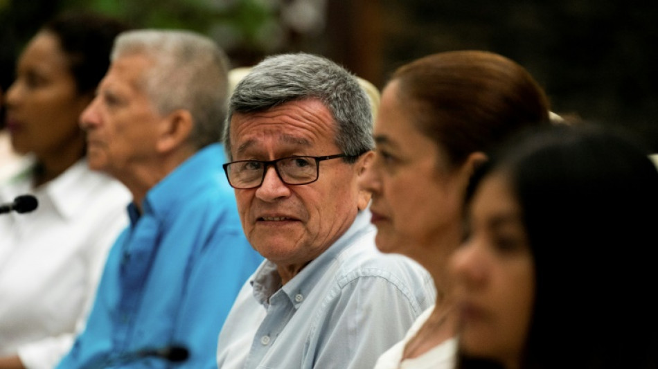 La delegaci&oacute;n de paz de la guerrilla colombiana ELN sali&oacute; el domingo de Cuba