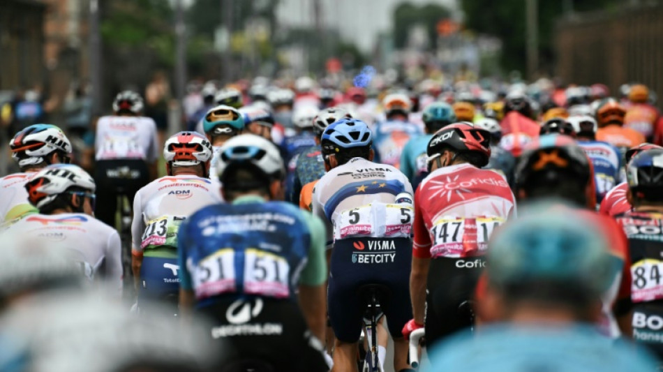 Tour de France: d&eacute;part de la 3e &eacute;tape vers Turin, les sprinteurs sur les dents
