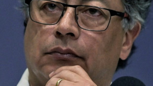 Ex&eacute;rcito da Col&ocirc;mbia suspende 10 militares por amea&ccedil;as a mulheres e crian&ccedil;as