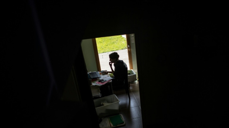 "J'ai perdu 90.000 euros": des &eacute;pargnants pi&eacute;g&eacute;s par de fausses interviews d'Elice Lucet