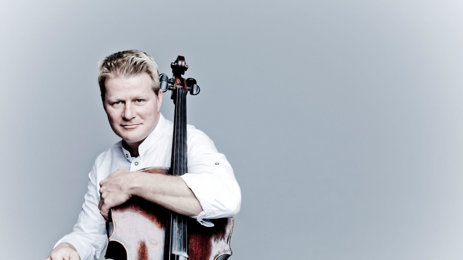 Filarmonica Romana, il debutto del violoncellista L&aacute;szl&oacute; Feny&ouml;