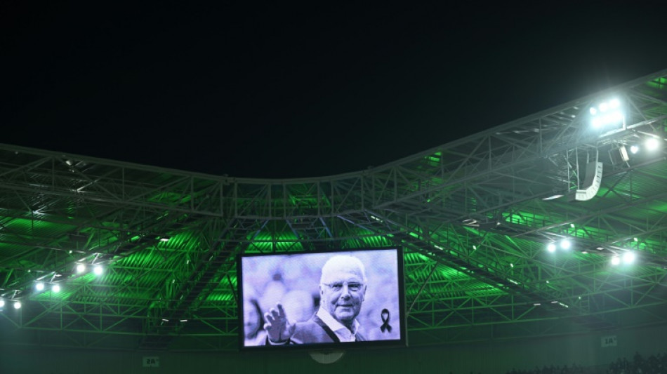 Beckenbauer ser&aacute; homenageado com est&aacute;tua em frente &agrave; Allianz Arena