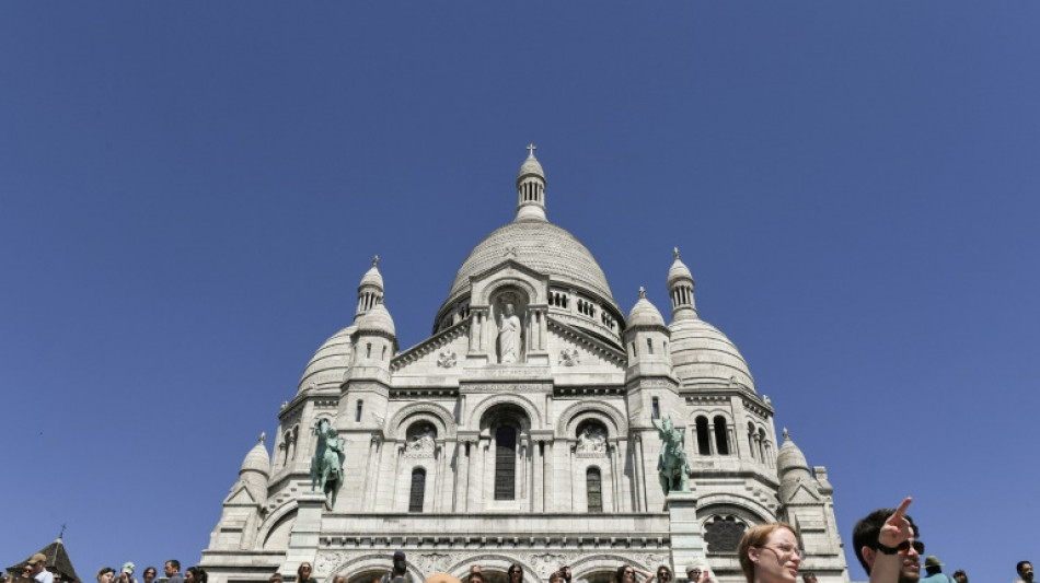 Tourisme: Paris et sa r&eacute;gion continuent de remonter la pente gr&acirc;ce &agrave; un bel &eacute;t&eacute;