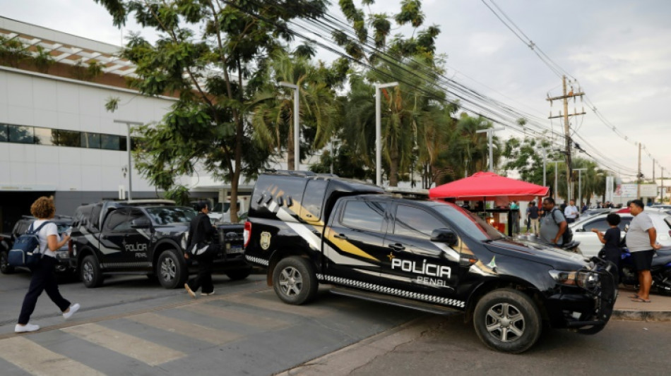Jair Bolsonaro passará noite no hospital após "sentir-se mal"