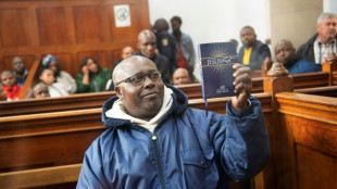 Um dos &uacute;ltimos suspeitos do genoc&iacute;dio de Ruanda comparece &agrave; Justi&ccedil;a