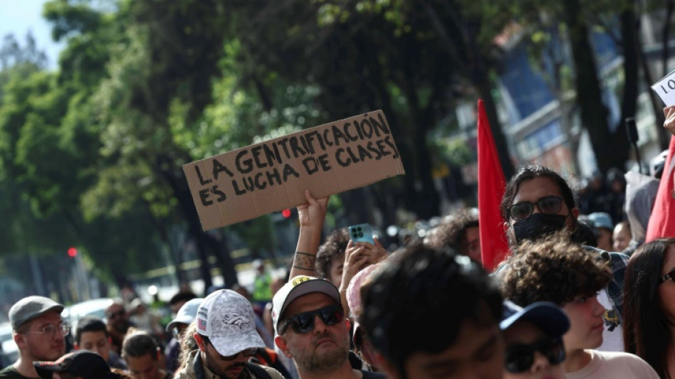 Proteste in Mexiko-Stadt gegen Gentrifizierung im Zuge der Fu&szlig;ball-WM 2026