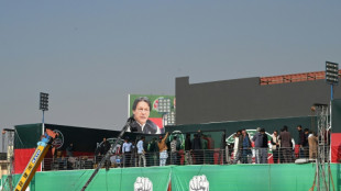 Pakistan: meeting de l'ex-Premier ministre Imran Khan pour des &eacute;lections anticip&eacute;es