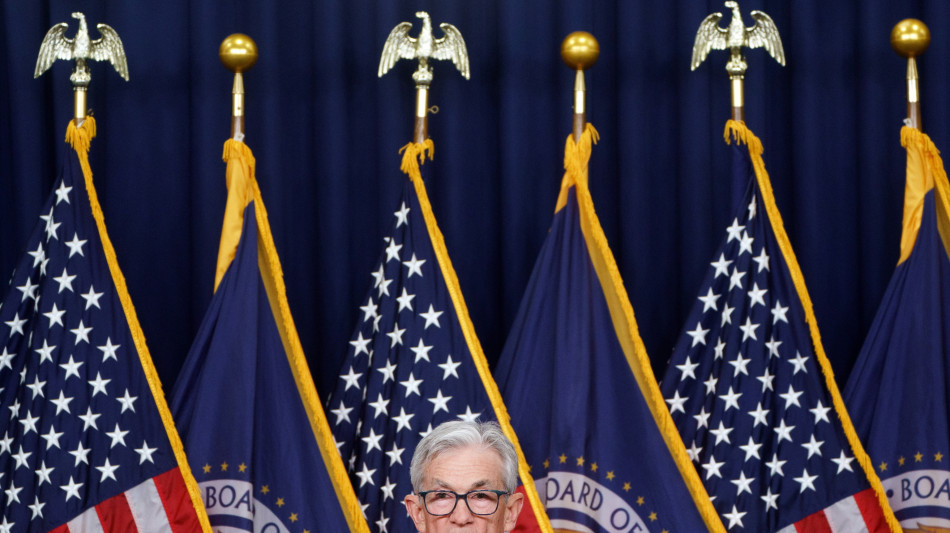 Powell, 'non c'&egrave; fretta per un taglio dei tassi'
