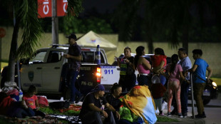 Caravana de migrantes hondurenhos parte para os EUA apesar das amea&ccedil;as de Trump