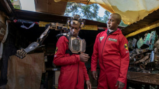 Innovadores en Kenia transforman desechos electr&oacute;nicos en pr&oacute;tesis biorrob&oacute;ticas