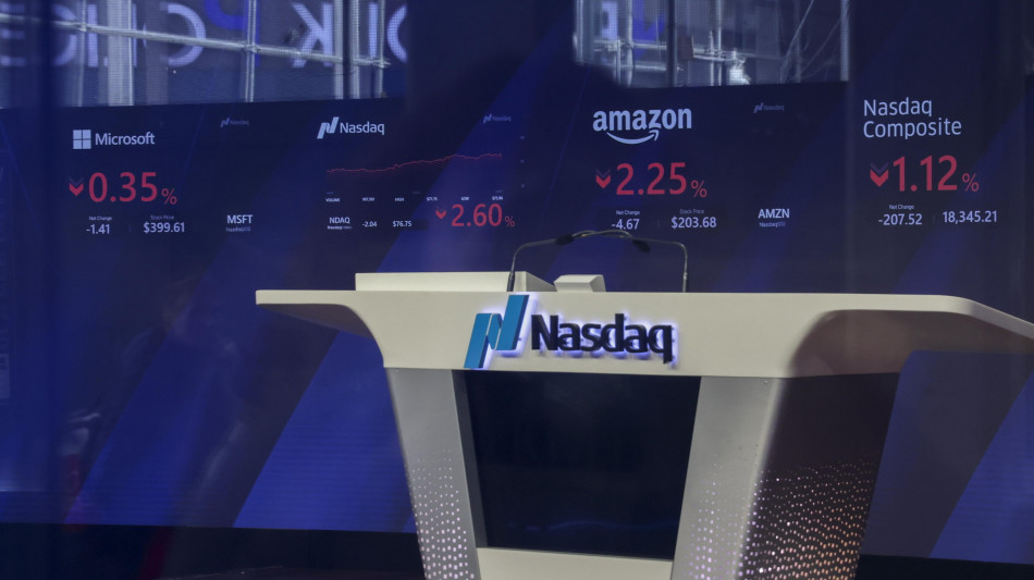 ++ Wall Street crolla, Dj -5,37%, Nasdaq -7,14% ++