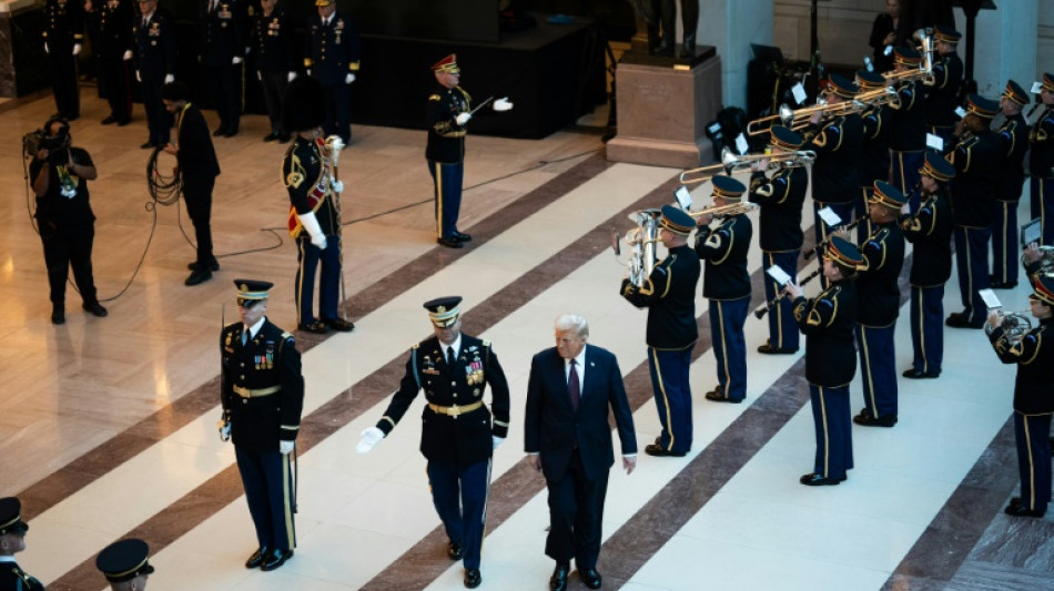 Eurodeputados exp&otilde;em divis&otilde;es em debates sobre como se relacionar com Musk e Trump