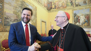 JD Vance aborda quest&atilde;o dos refugiados durante visita ao Vaticano