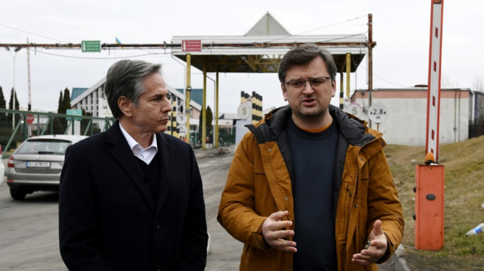 Kuleba fordert bei Treffen mit Blinken weitere Waffen f&uuml;r die Ukraine