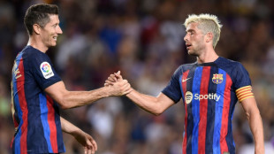 Real Madrid logra ganar 3-1 al Espanyol, el Bar&ccedil;a golea 4-0 al Real Valladolid