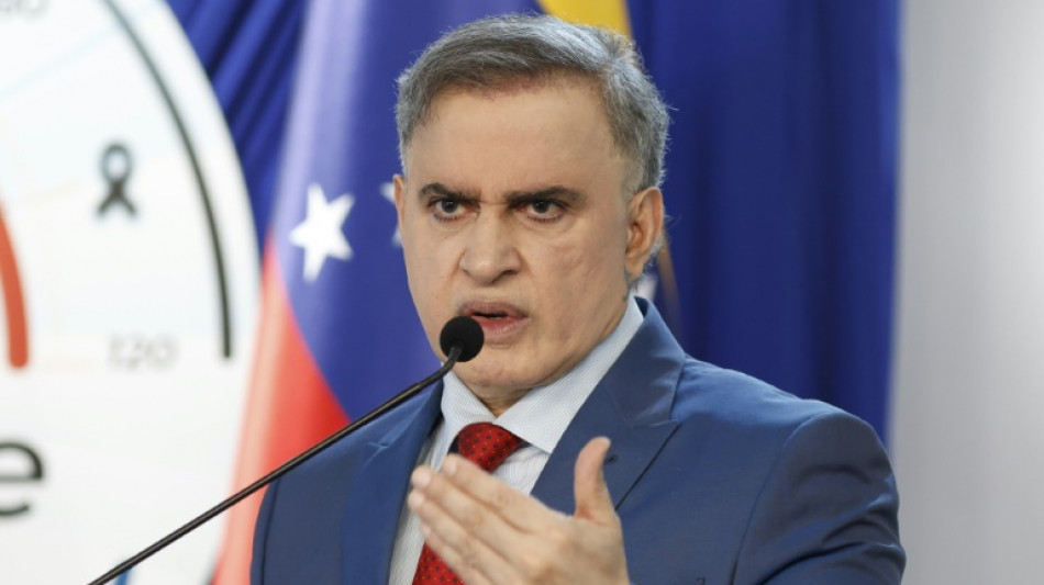 Venezuela denuncia golpizas y abusos a migrantes en megac&aacute;rcel salvadore&ntilde;a