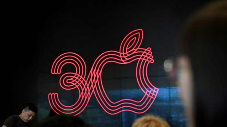 Des fans d'Apple f&ecirc;tent ses 30 ans en Chine
