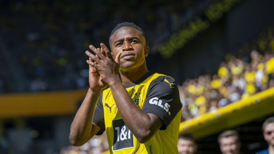 Leihe mit Option: Moukoko verl&auml;sst BVB gen Nizza
