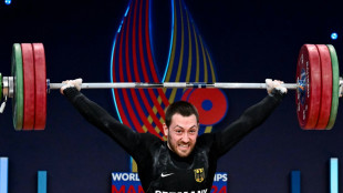 "N&auml;chsten Step genommen": Gutu l&auml;sst Gewichtheber jubeln