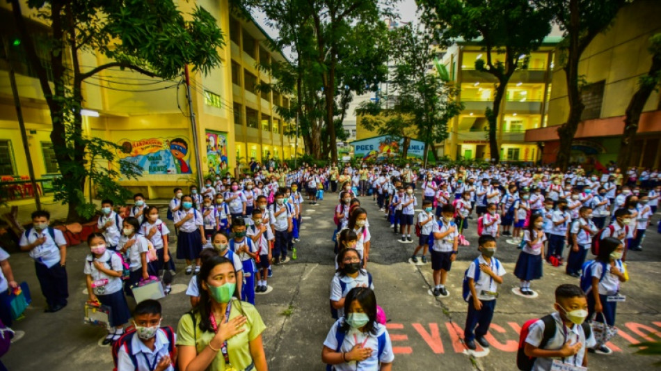 Philippines: les &eacute;tablissements scolaires rouvrent apr&egrave;s plus de deux ans de fermeture