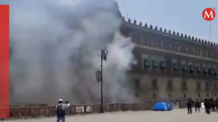 Razzi contro il Palazzo Nazionale in Messico, 26 agenti feriti