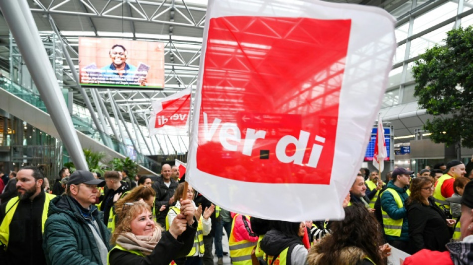 Tarifstreit im Einzelhandel: Besch&auml;ftigte protestieren - Arbeitgeber ern&uuml;chtert