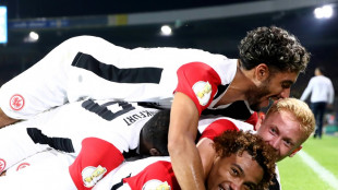 Frankfurt souver&auml;n weiter: Ekitike-Show in Braunschweig