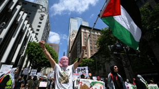 Manifestantes pr&oacute;-palestinos bloqueiam Golden Gate em San Francisco
