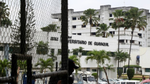 El ministro de Salud de Ecuador defiende su gestión ante el Congreso tras la muerte de 12 bebés