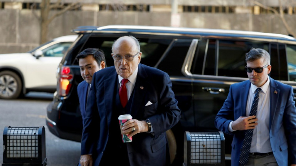 Giuliani, ex-advogado de Trump, &eacute; condenado a pagar US$ 148 milh&otilde;es por difama&ccedil;&atilde;o