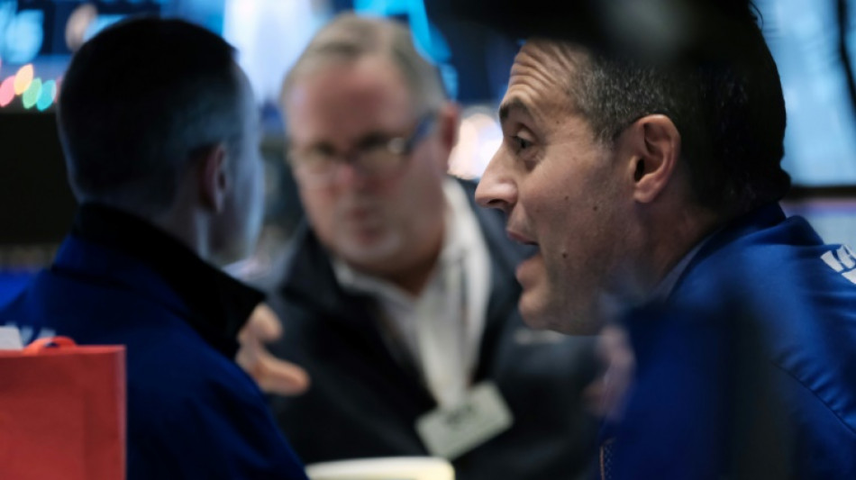 Wall Street termine en forte hausse, bien dispos&eacute;e par des indicateurs am&eacute;ricains