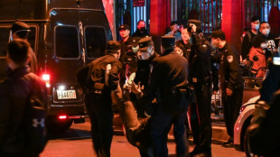 A 'asfixia' permanece um ano depois de protestos contra medidas anticovid na China