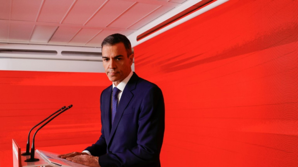 Pedro Sánchez afirma que desconhecia suposta corrupção do dirigente socialista espanhol que renunciou