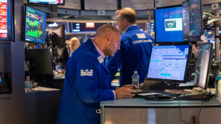 Wall Street termine en baisse, assomm&eacute; par les taux obligataires