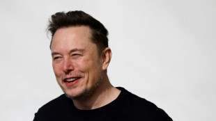 Elon Musk pr&ocirc;ne les bienfaits de la k&eacute;tamine et envoie valser les inqui&eacute;tudes d'investisseurs